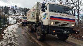 Sülhməramlılara aid 18 avtomobil Laçın yolundan keçib (FOTO)