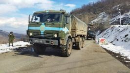 Sülhməramlılara aid 13 avtomobil Laçın yolundan keçib (FOTO)