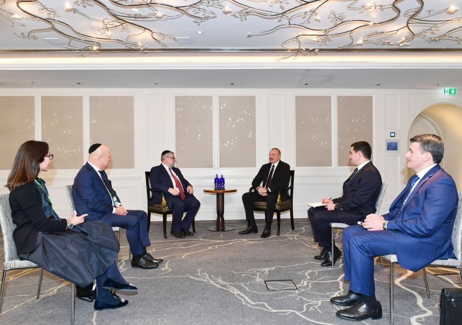 Prezident İlham Əliyev Münxendə Avropa Ravvinləri Konfransının prezidenti ilə görüşüb (FOTO) (YENİLƏNİB)