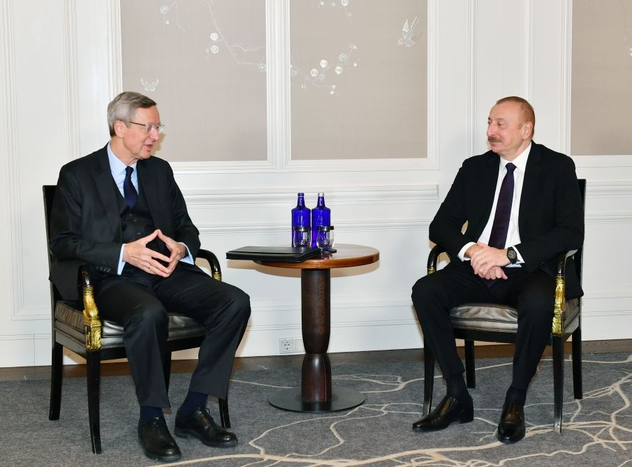 Prezident İlham Əliyev Münxendə Almaniyanın Şərqi Biznes Assosiasiyasının baş icraçı direktoru ilə görüşüb (FOTO) (YENİLƏNİB)