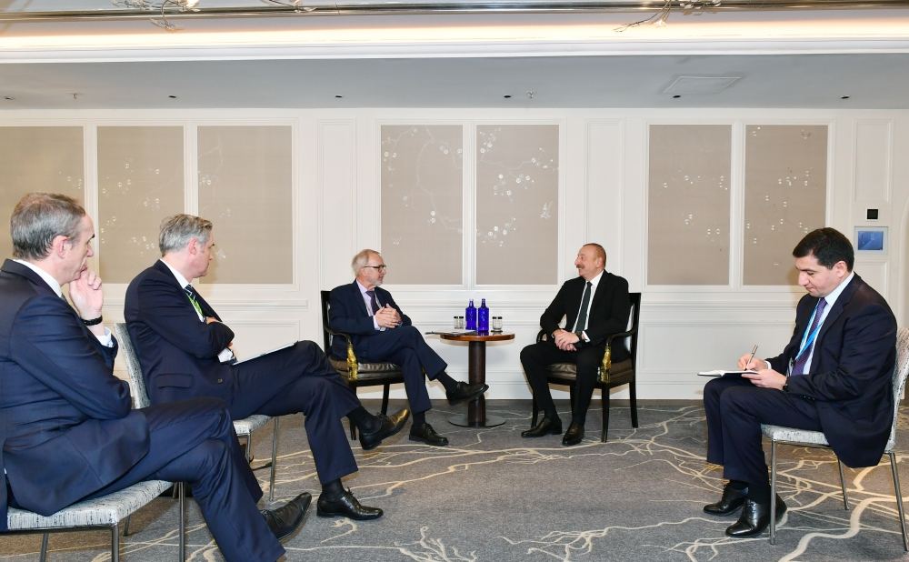 Prezident İlham Əliyev Münxendə Avropa İnvestisiya Bankının prezidenti ilə görüşüb (FOTO/VİDEO) (YENİLƏNİB)