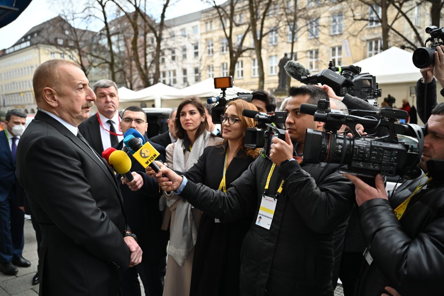 Prezident İlham Əliyev: Azərbaycanın İrandakı səfirliyinə qarşı törədilmiş terror aktı ilə bağlı dərhal və şəffaf istintaqın aparılmasını tələb edirik