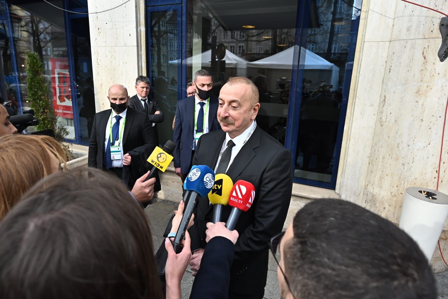 Prezident İlham Əliyev: Sülh müqaviləsi beynəlxalq norma və prinsiplər əsasında tərtib edilməlidir
