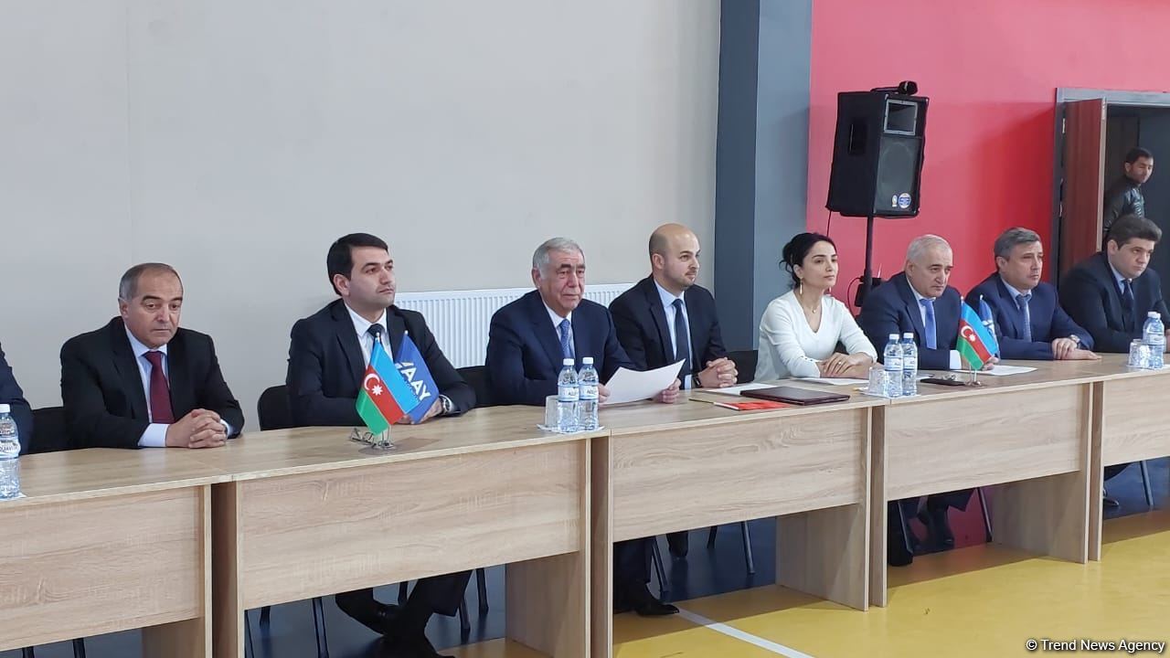 Ağalı kəndində “Heydər Əliyev və gələcəyə aparan yollar” adlı tədbir keçirilib (FOTO)