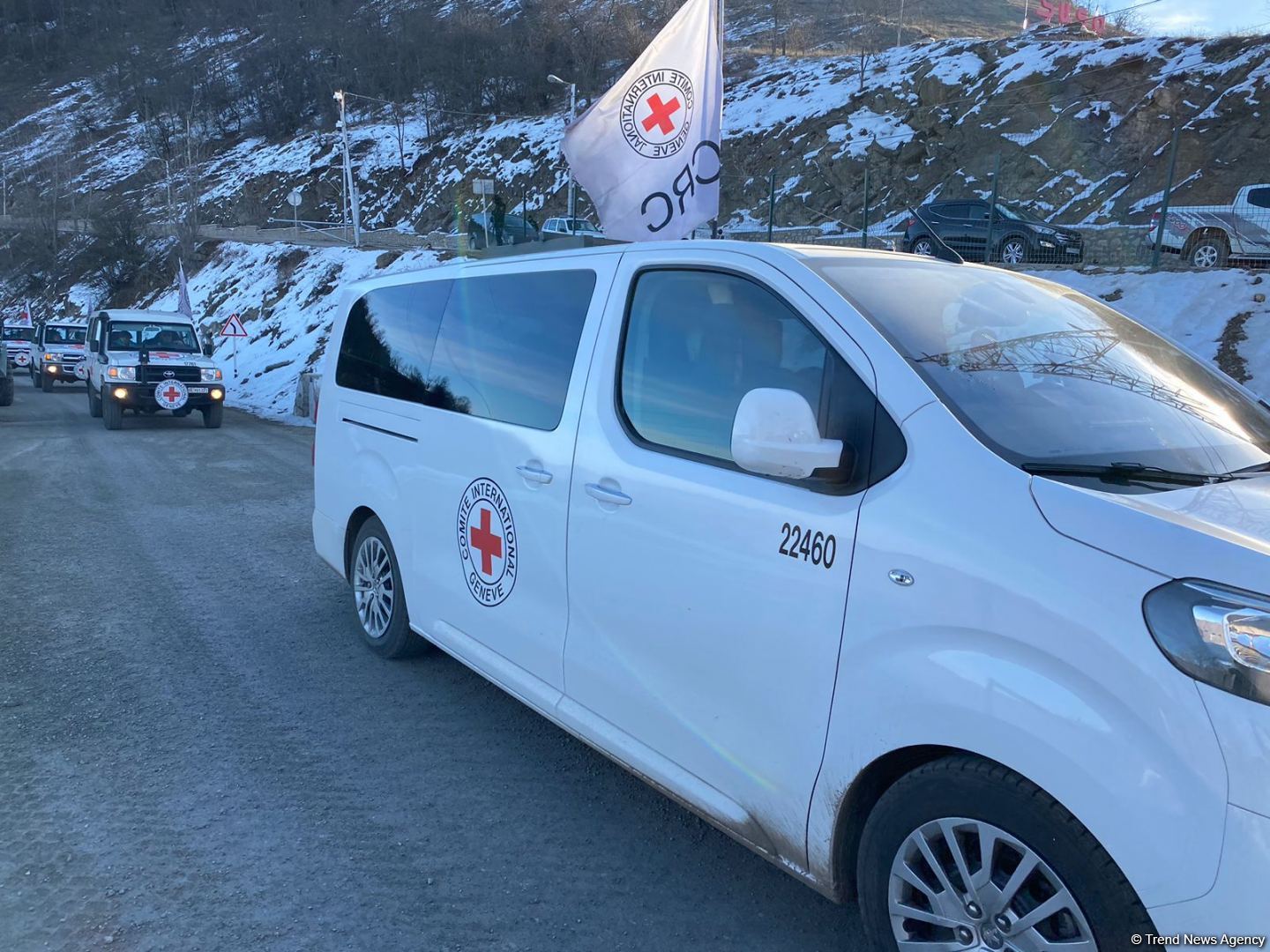 BQXK-ya məxsus 6 avtomobil yenidən Laçın yolundan keçib