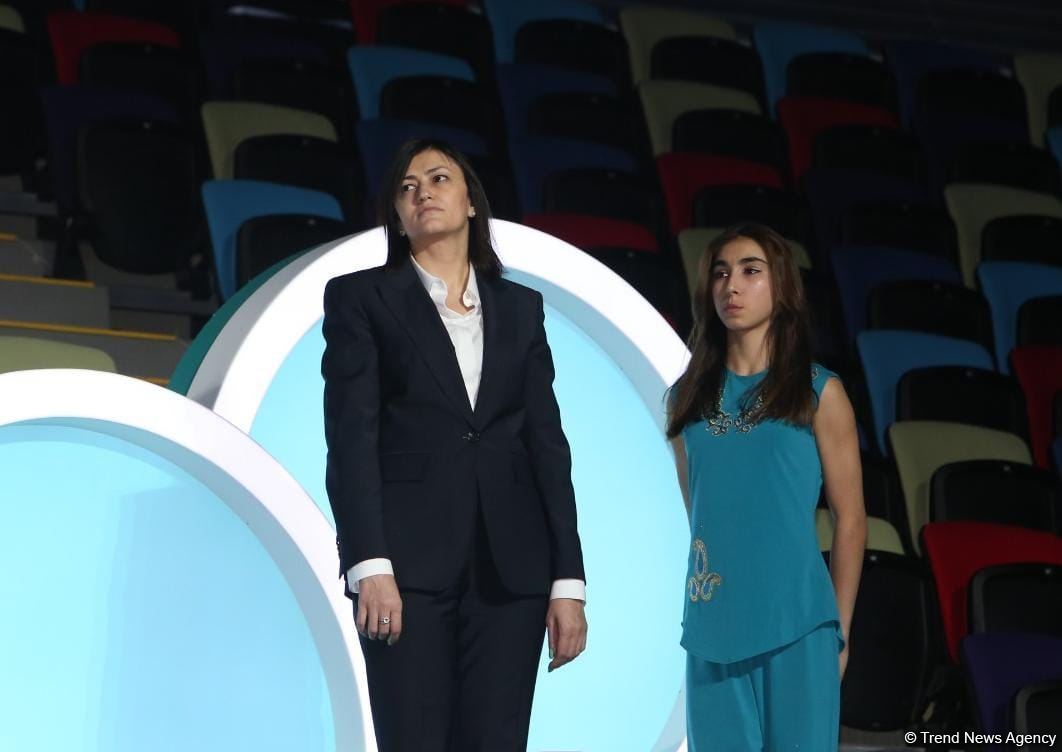 Dünya kuboku yarışlarında sinxron cütlüklər arasında qaliblər müəyyənləşib (FOTO)