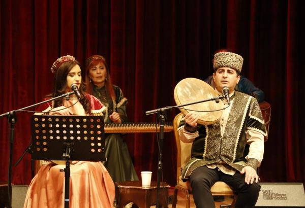 Beynəlxalq Muğam Mərkəzində "Muğam axşamları" konserti olub (FOTO)