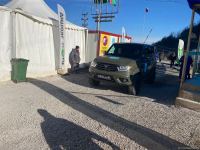 Sülhməramlıların 2 avtomobilinin Laçın yolundan maneəsiz keçidinə şərait yaradılıb (FOTO)