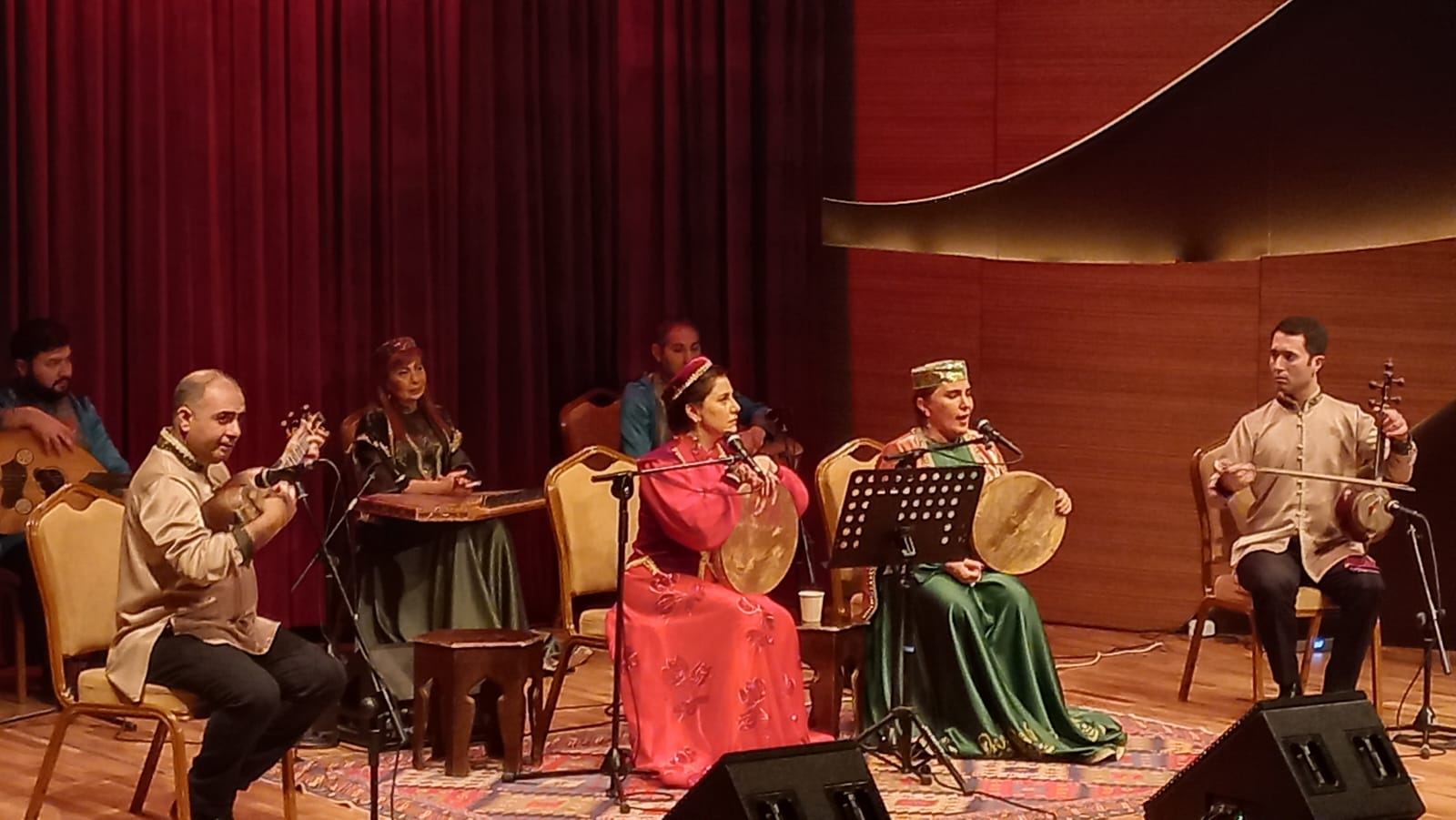 Beynəlxalq Muğam Mərkəzində "Muğam axşamları" konserti olub (FOTO)
