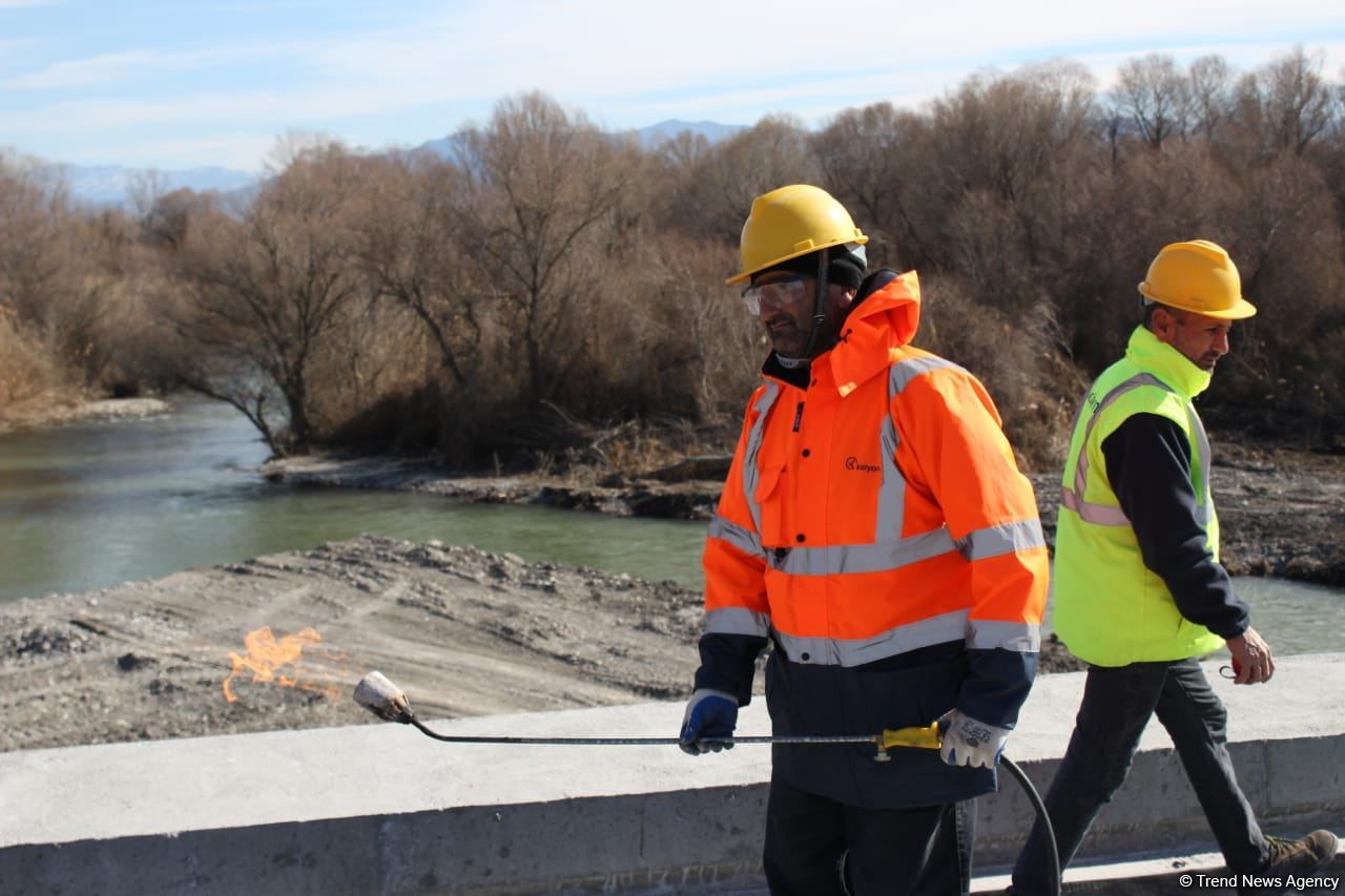 Horadiz - Ağbənd dəmir yolunun tikintisi davam etdirilir (FOTO)