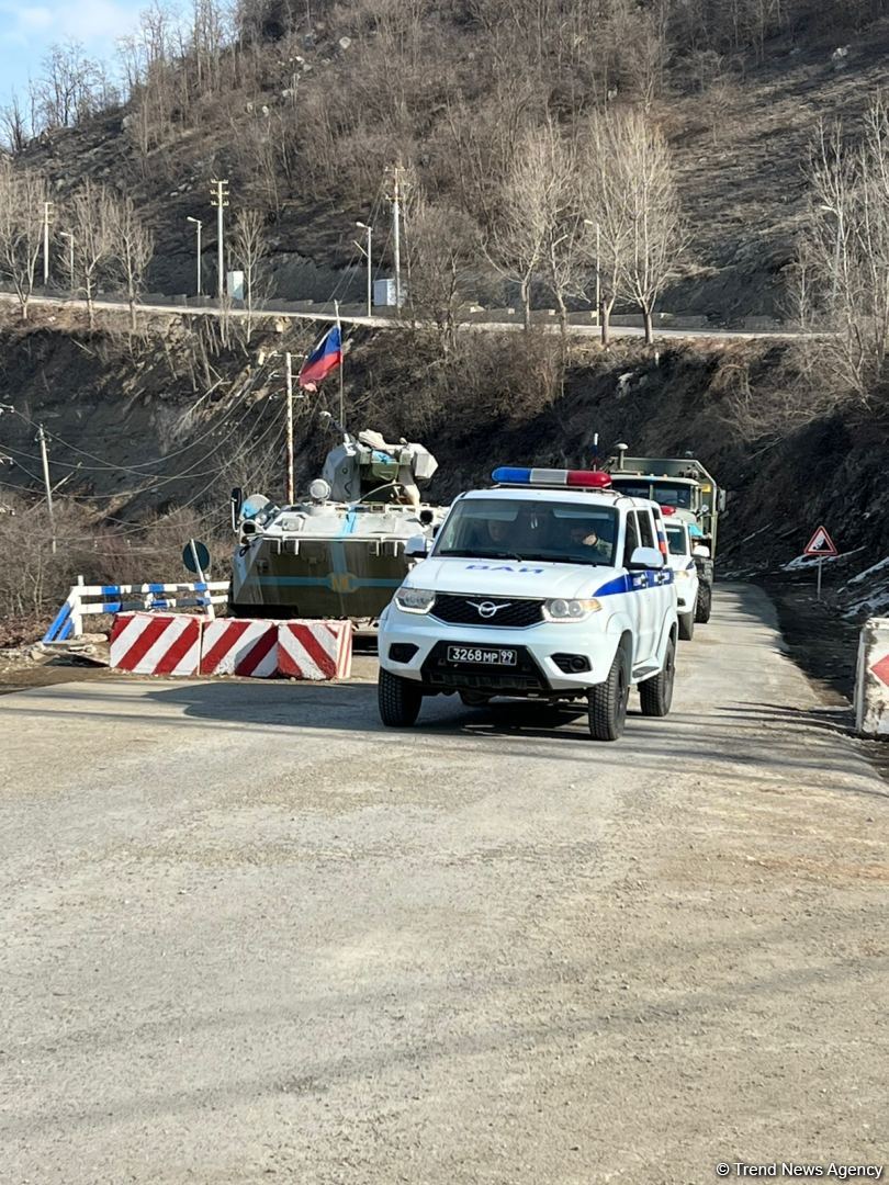 Laçın yolundan sülhməramlıların 7 avtomobili maneəsiz keçid edib (FOTO)