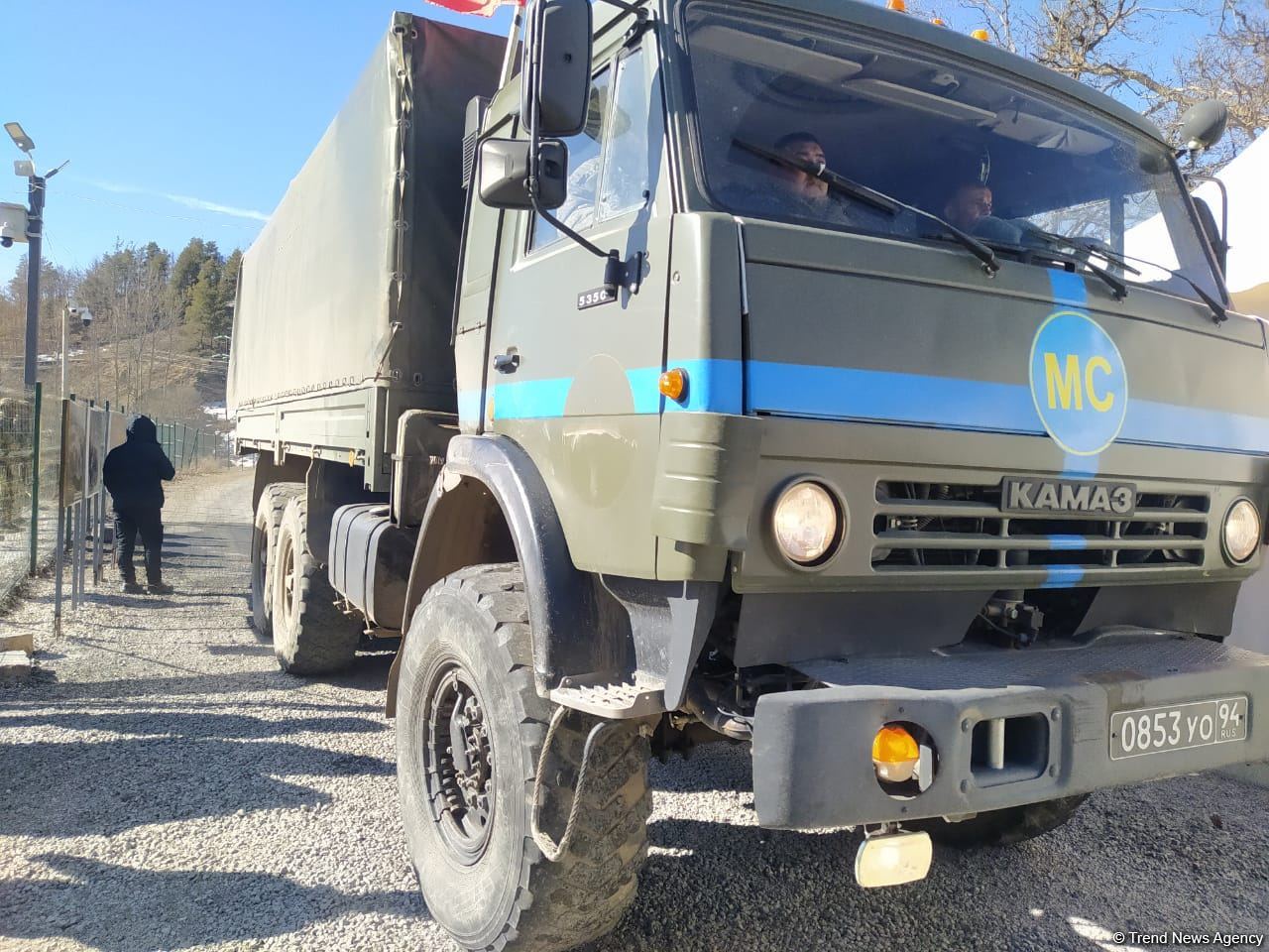 Laçın yolundan sülhməramlıların avtomobil karvanı keçib
