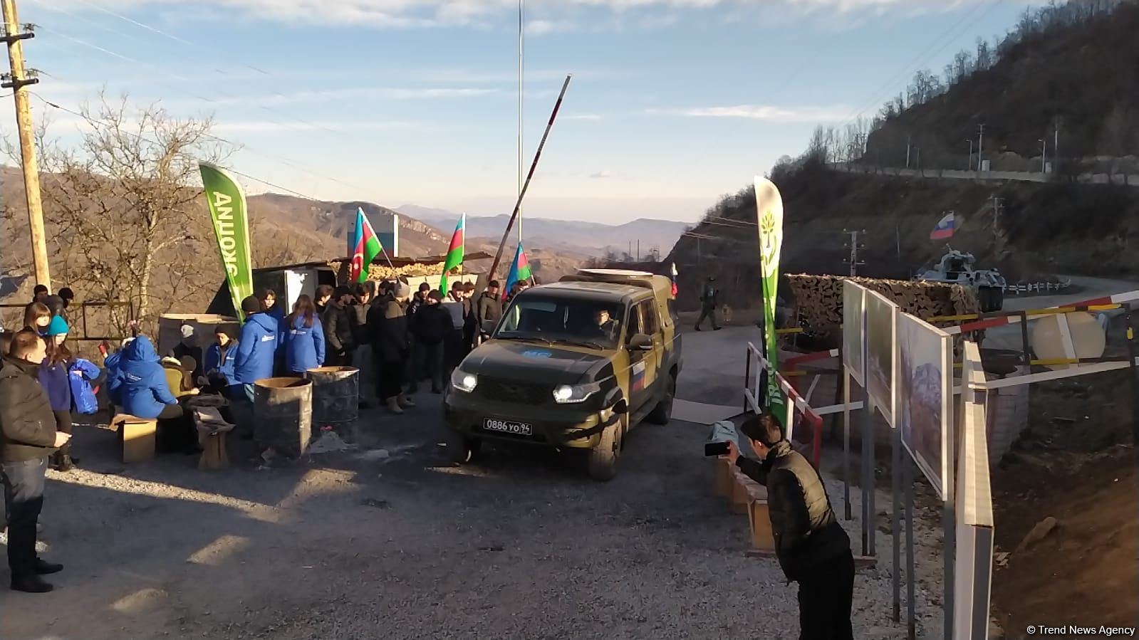 Laçın yolundan sülhməramlıların daha bir avtomobili maneəsiz keçid edib (FOTO)