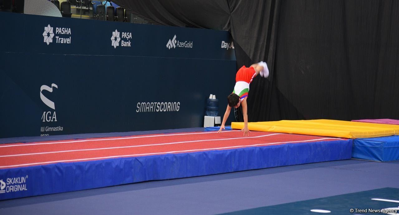 Bakıda batut gimnastikası və tamblinq üzrə Azərbaycan birinciliyinə və Bakı çempionatına start verilib (FOTO)