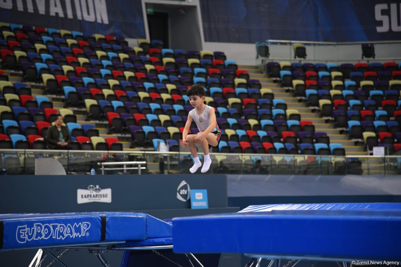 Bakıda batut gimnastikası və tamblinq üzrə Azərbaycan birinciliyinə və Bakı çempionatına start verilib (FOTO)