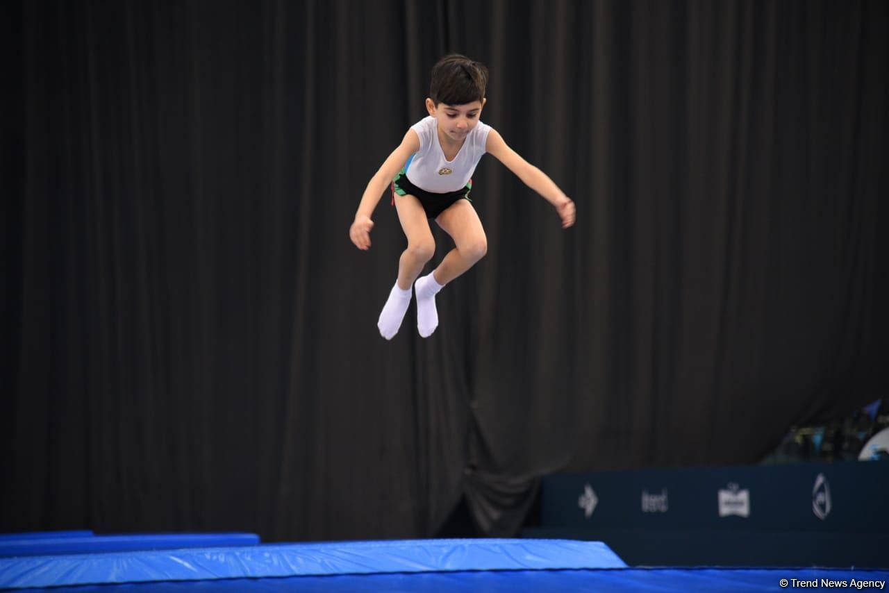 Bakıda batut gimnastikası və tamblinq üzrə Azərbaycan birinciliyinə və Bakı çempionatına start verilib (FOTO)