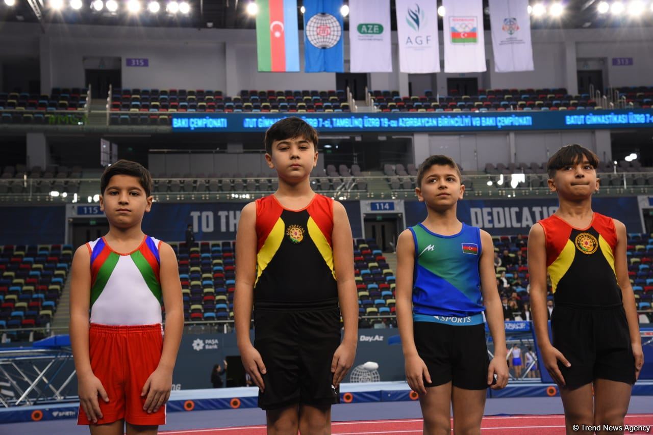 Bakıda batut gimnastikası və tamblinq üzrə Azərbaycan birinciliyinə və Bakı çempionatına start verilib (FOTO)
