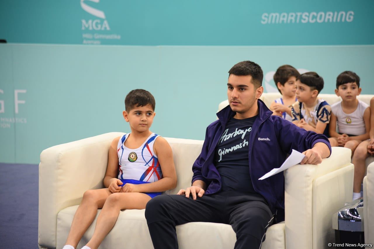 Bakıda batut gimnastikası və tamblinq üzrə Azərbaycan birinciliyinə və Bakı çempionatına start verilib (FOTO)