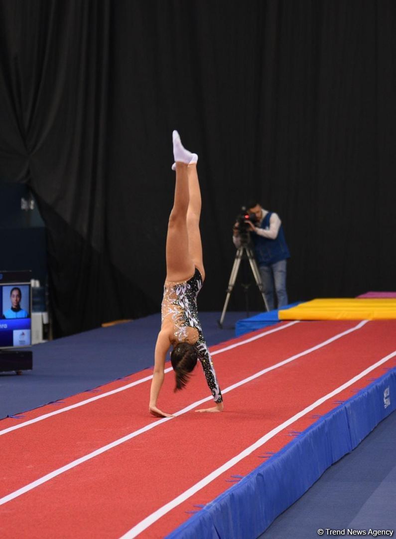 Bakıda batut gimnastikası və tamblinq üzrə Azərbaycan birinciliyinə və Bakı çempionatına start verilib (FOTO)