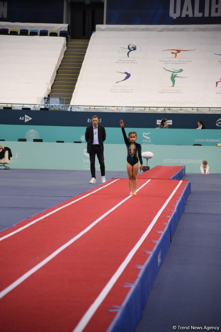 Bakıda batut gimnastikası və tamblinq üzrə Azərbaycan birinciliyinə və Bakı çempionatına start verilib (FOTO)