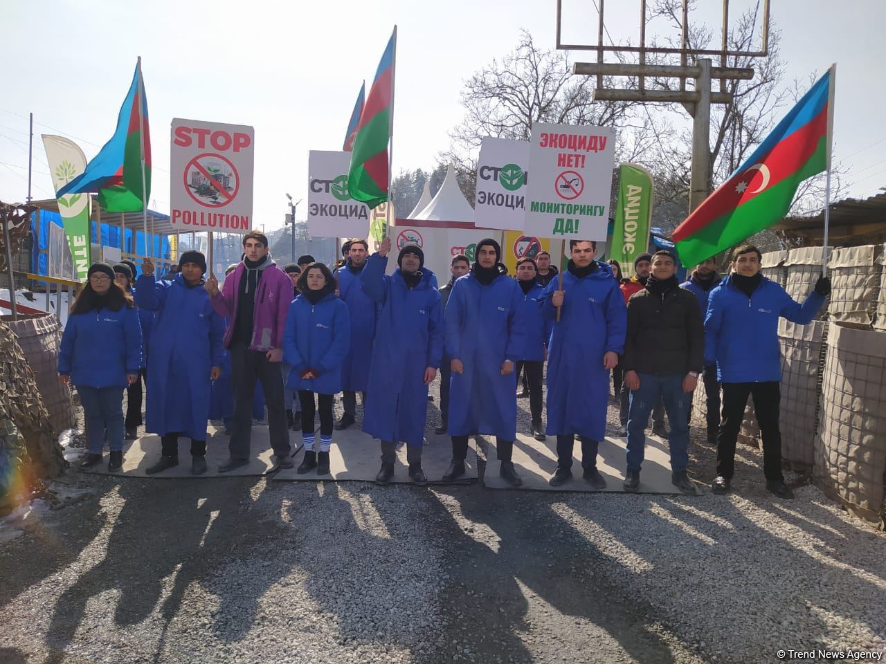 Laçın-Xankəndi yolunda etirazlar davam edir (FOTO)