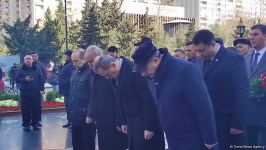 Ceyhun Bayramov Xocalı soyqırımı abidəsini ziyarət edib (FOTO)