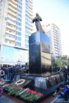 Azərbaycan ictimaiyyəti "Ana harayı" abidəsini ziyarət edir (FOTO)