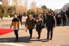 Azərbaycan ictimaiyyəti "Ana harayı" abidəsini ziyarət edir (FOTO)