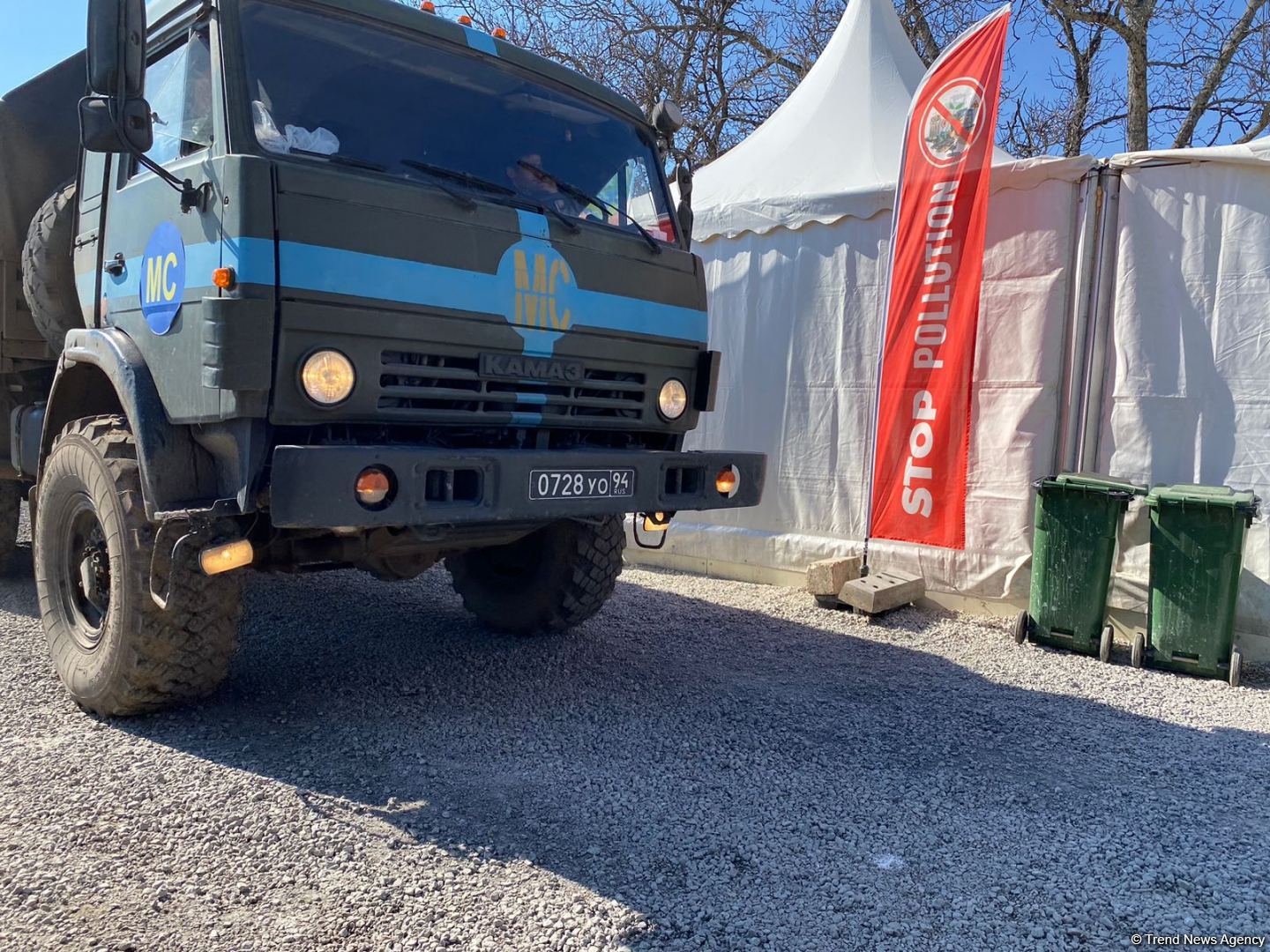 Sülhməramlılara aid daha 19 avtomobil Laçın yolundan keçib (FOTO)