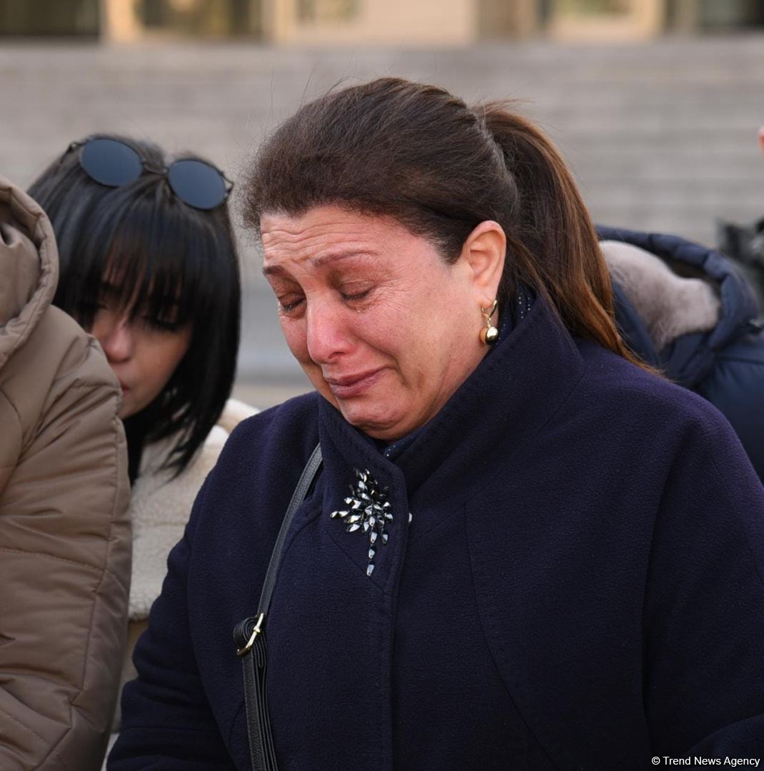 Azərbaycan ictimaiyyəti "Ana harayı" abidəsini ziyarət edir (FOTO)