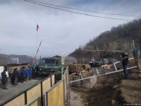 Sülhməramlılara aid 26 avtomobil Laçın yolundan keçib (FOTO)