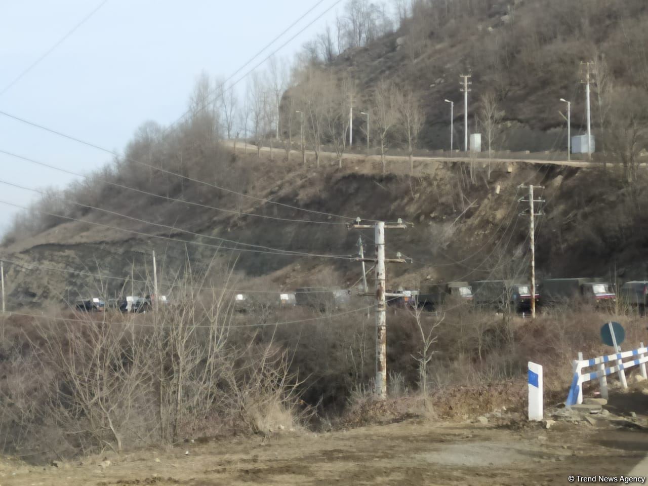 Sülhməramlılara aid 26 avtomobil Laçın yolundan keçib (FOTO)