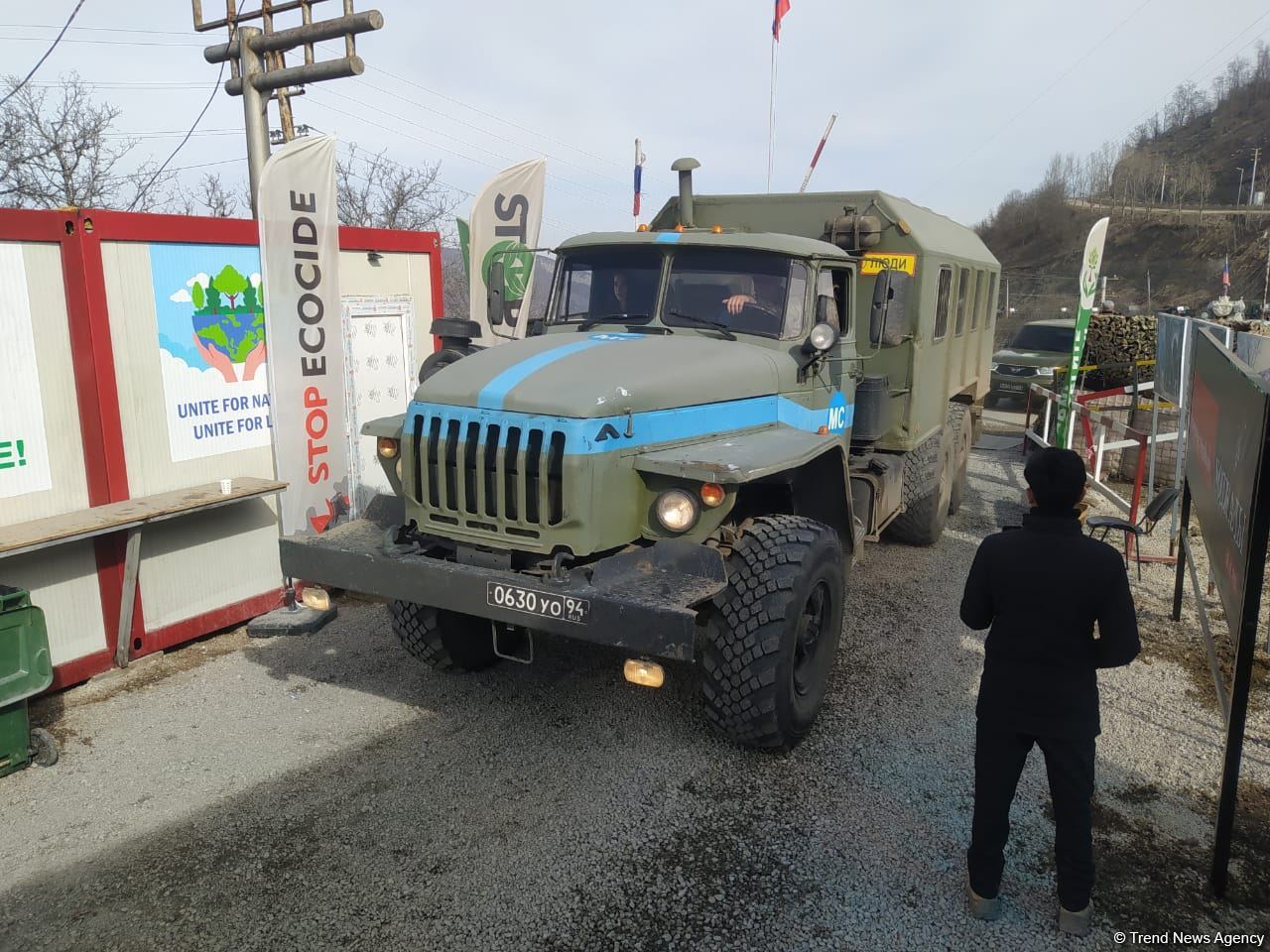 Sülhməramlılara aid 26 avtomobil Laçın yolundan keçib (FOTO)
