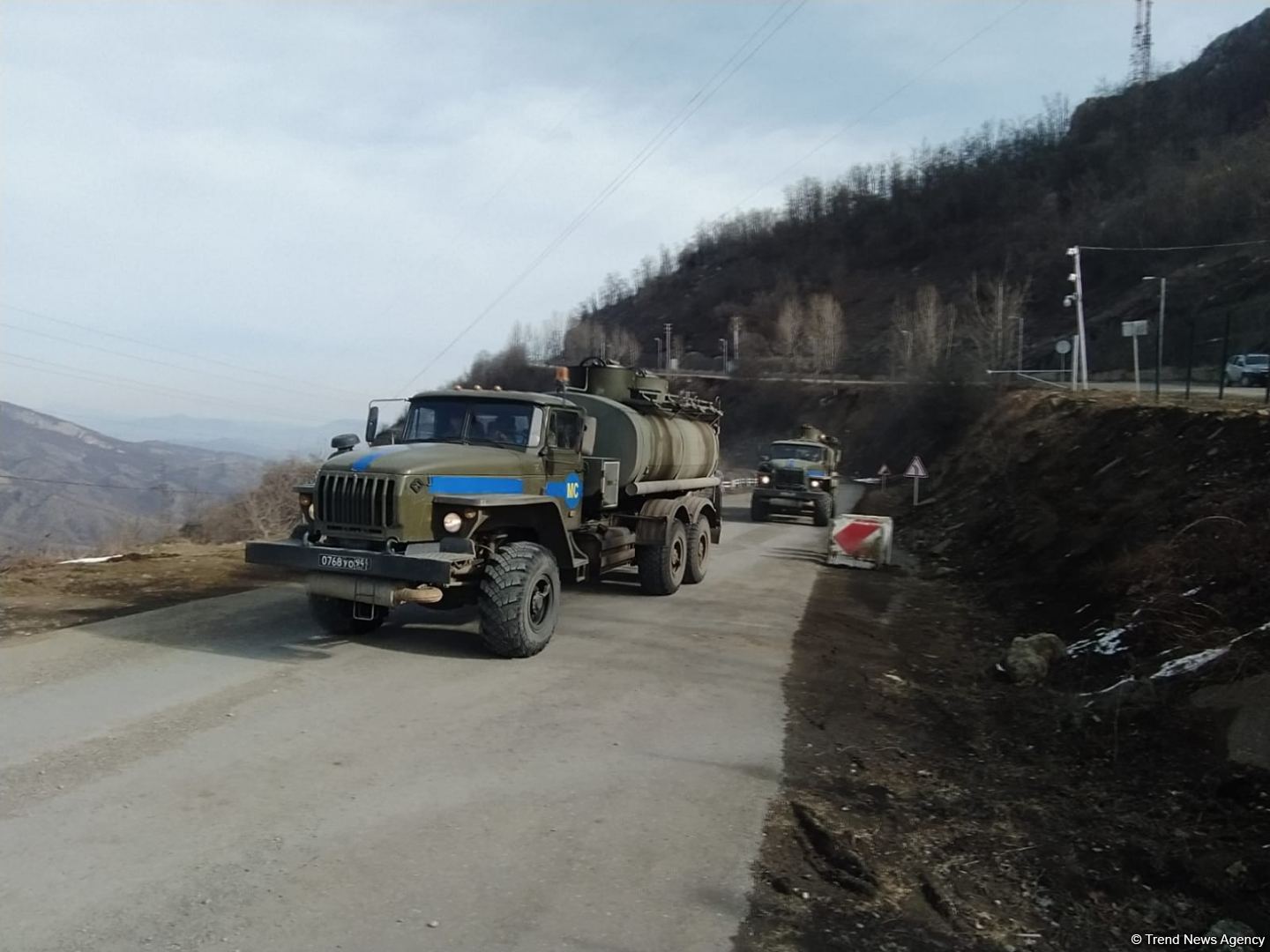 Sülhməramlılara aid daha bir avtomobil Laçın yolundan keçib (FOTO)