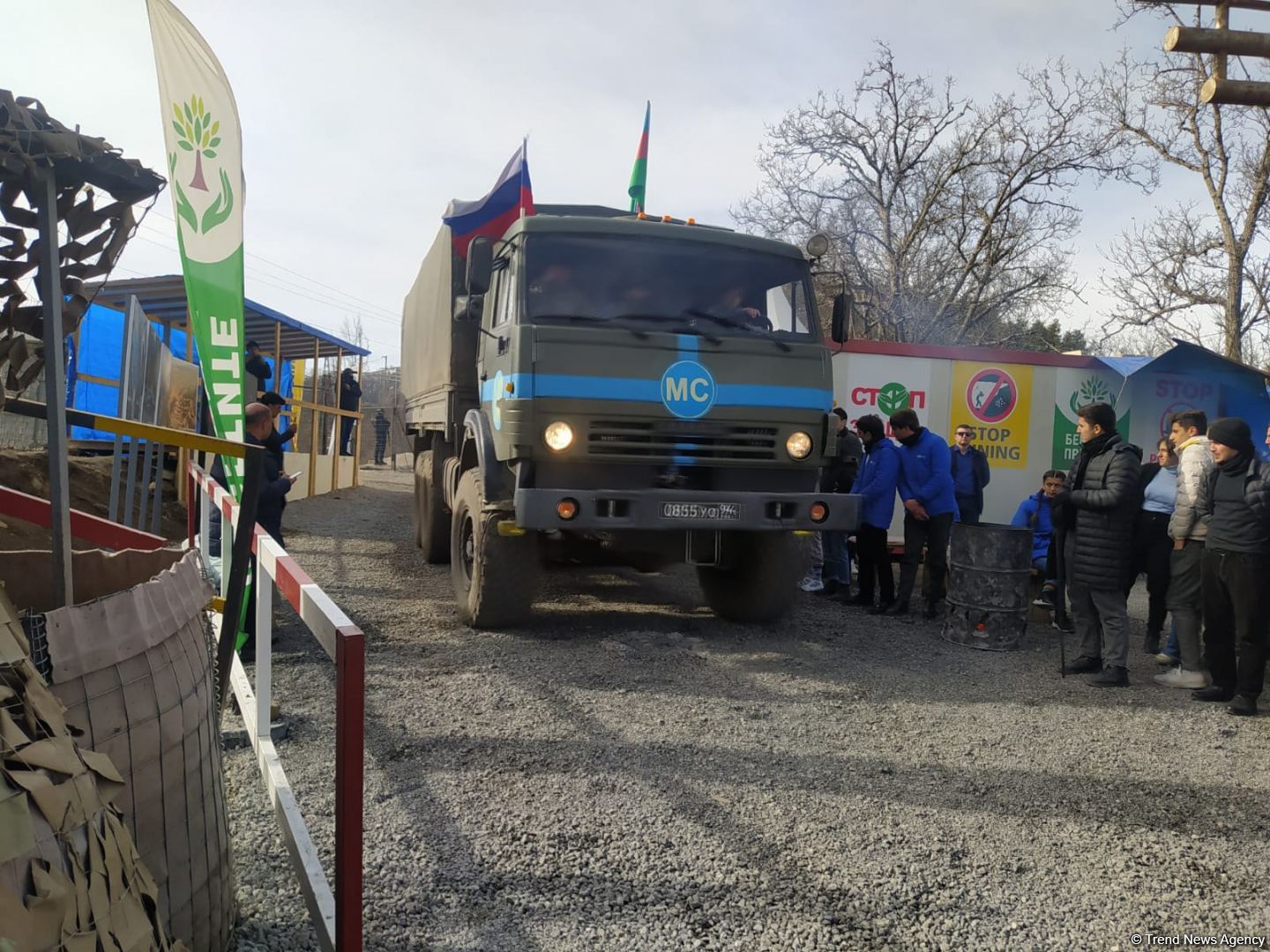 Sülhməramlılara aid daha bir avtomobil Laçın yolundan keçib (FOTO)
