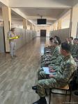Hərbi hissələrdə mina axtarma əməliyyatlarının öyrədilməsi həyata keçirilir (FOTO)