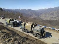 Sülhməramlılara aid daha dörd avtomobil Laçın yolundan keçib (FOTO)