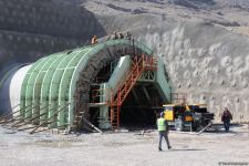 Horadiz-Ağbənd yolunda bütün tunellərin qazıntı işləri başa çatdırılıb (FOTO)