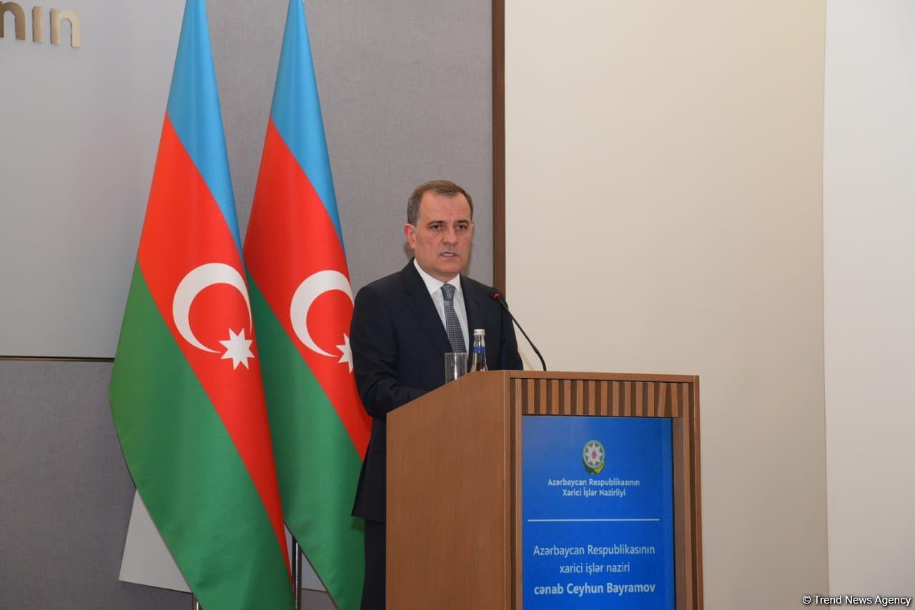 Ermənistan sülh müqaviləsi ilə bağlı qeyri-konstruktiv mövqe nümayiş etdirir - Ceyhun Bayramov