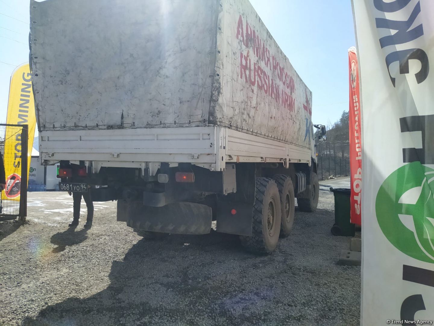 Səhər saatlarından indiyədək sülhməramlılara aid 37 avtomobil Laçın yolundan keçib (FOTO)