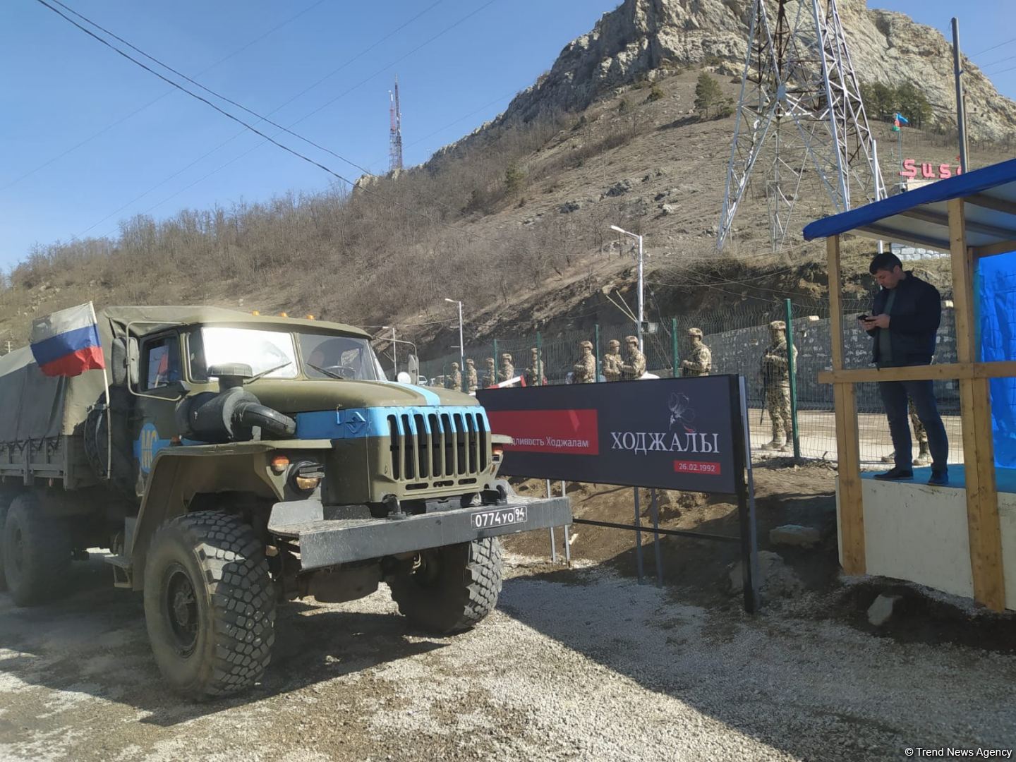 Səhər saatlarından indiyədək sülhməramlılara aid 37 avtomobil Laçın yolundan keçib (FOTO)