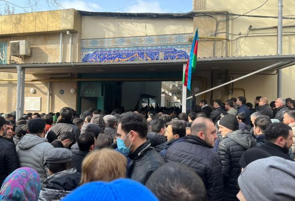 Hacı Şahinlə vida mərasimi keçirilir (FOTO)