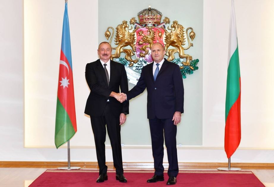 Rumen Radev Prezident İlham Əliyevi Bolqarıstana rəsmi səfərə dəvət edib