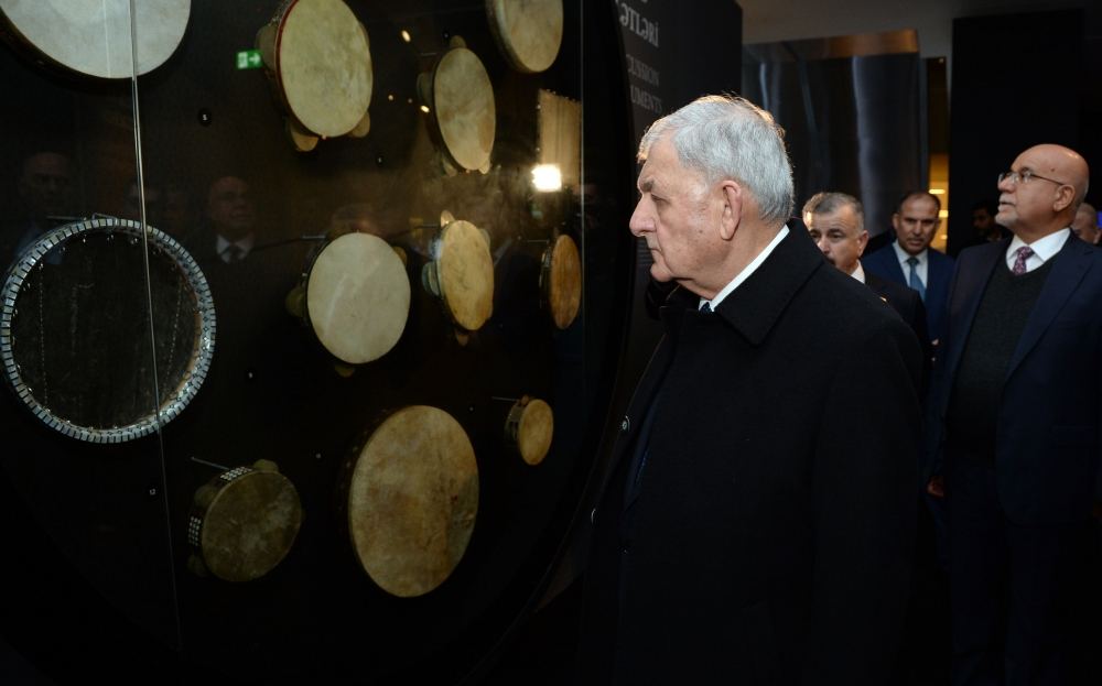 İraq Prezidenti Əbdüllətif Camal Rəşid Heydər Əliyev Mərkəzi ilə tanış olub (FOTO)