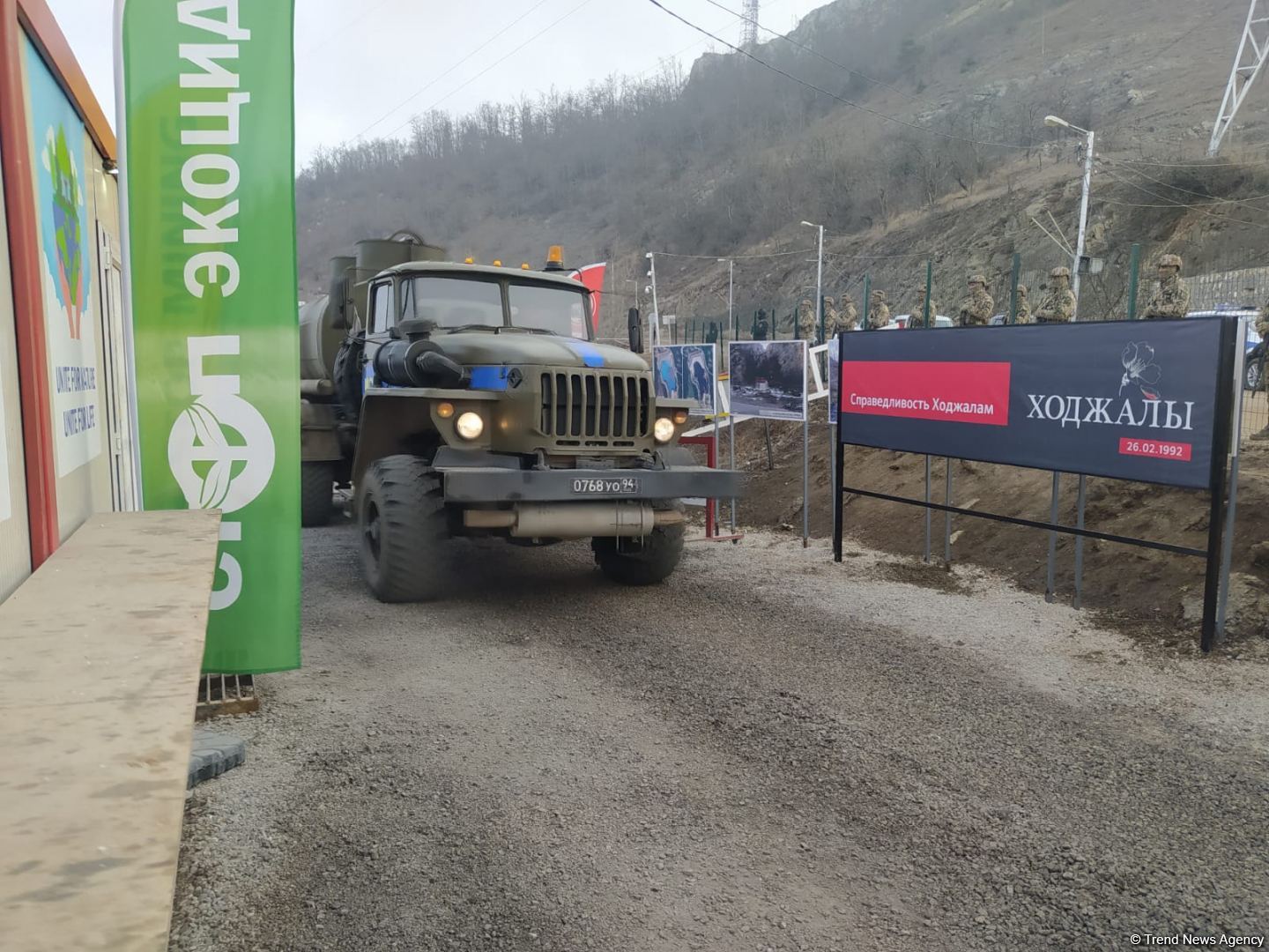 Sülhməramlılara aid avtomobil karvanı Laçın yolundan keçib (FOTO)