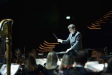 Yüksək opera sənətinin və modanın füsunkar harmoniyası - Heydər Əliyev Mərkəzinin 8 mart hədiyyəsi (FOTO)