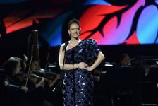 Yüksək opera sənətinin və modanın füsunkar harmoniyası - Heydər Əliyev Mərkəzinin 8 mart hədiyyəsi (FOTO)