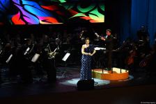 Yüksək opera sənətinin və modanın füsunkar harmoniyası - Heydər Əliyev Mərkəzinin 8 mart hədiyyəsi (FOTO)