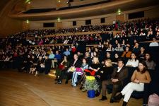Yüksək opera sənətinin və modanın füsunkar harmoniyası - Heydər Əliyev Mərkəzinin 8 mart hədiyyəsi (FOTO)