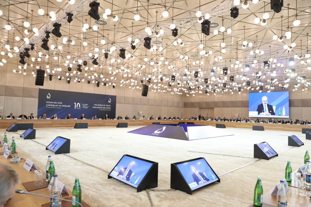 Prezident İlham Əliyev X Qlobal Bakı Forumunda iştirak edib (FOTO/VİDEO) (YENİLƏNİB-4)